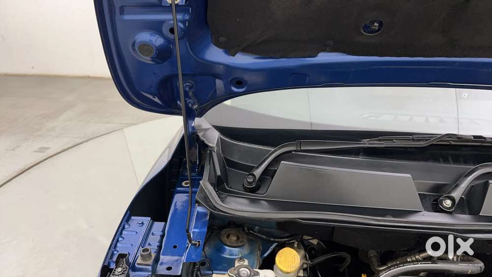 Renault Triber Rxz, 2022, Petrol