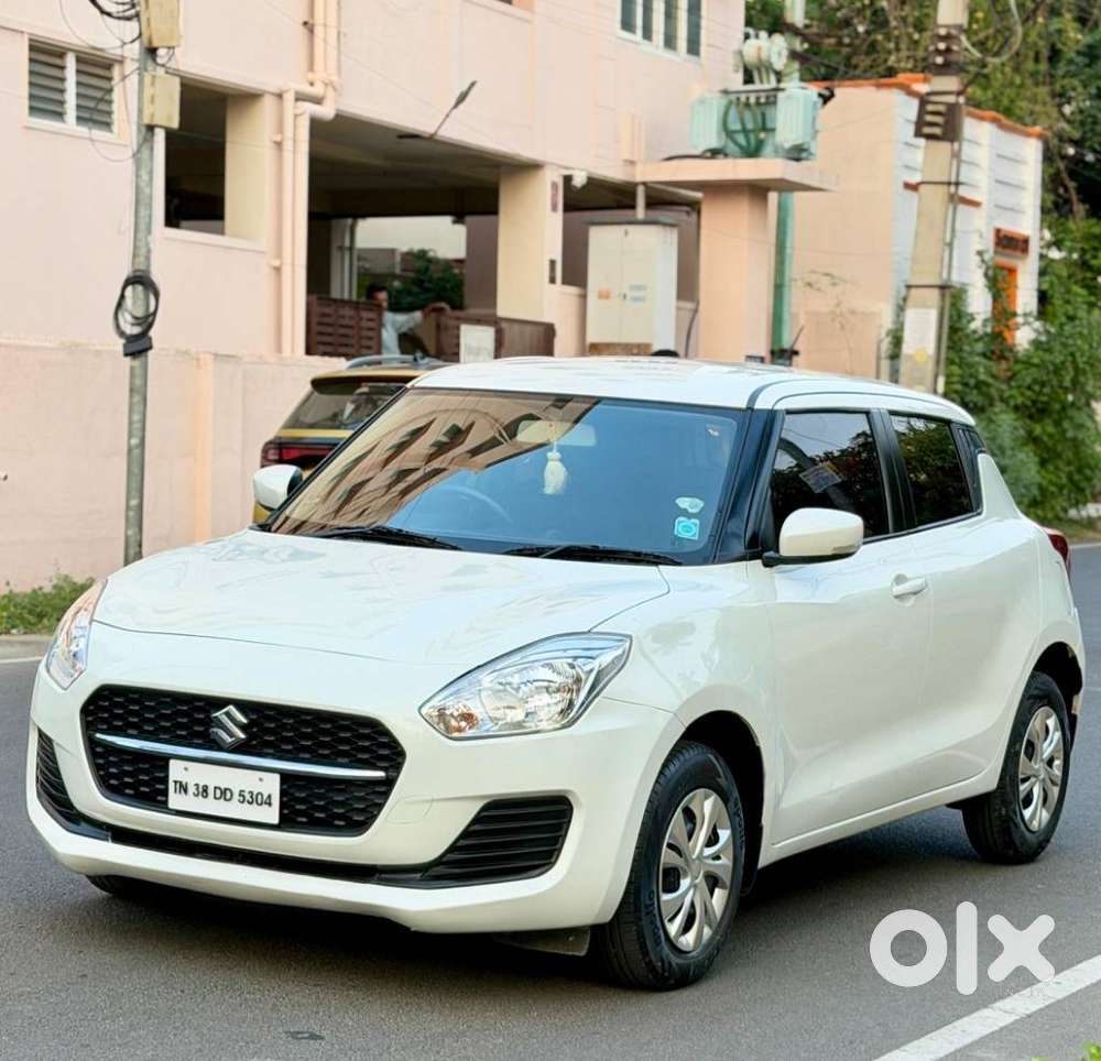 Maruti Suzuki Swift Vxi + Manual, 2023, Petrol