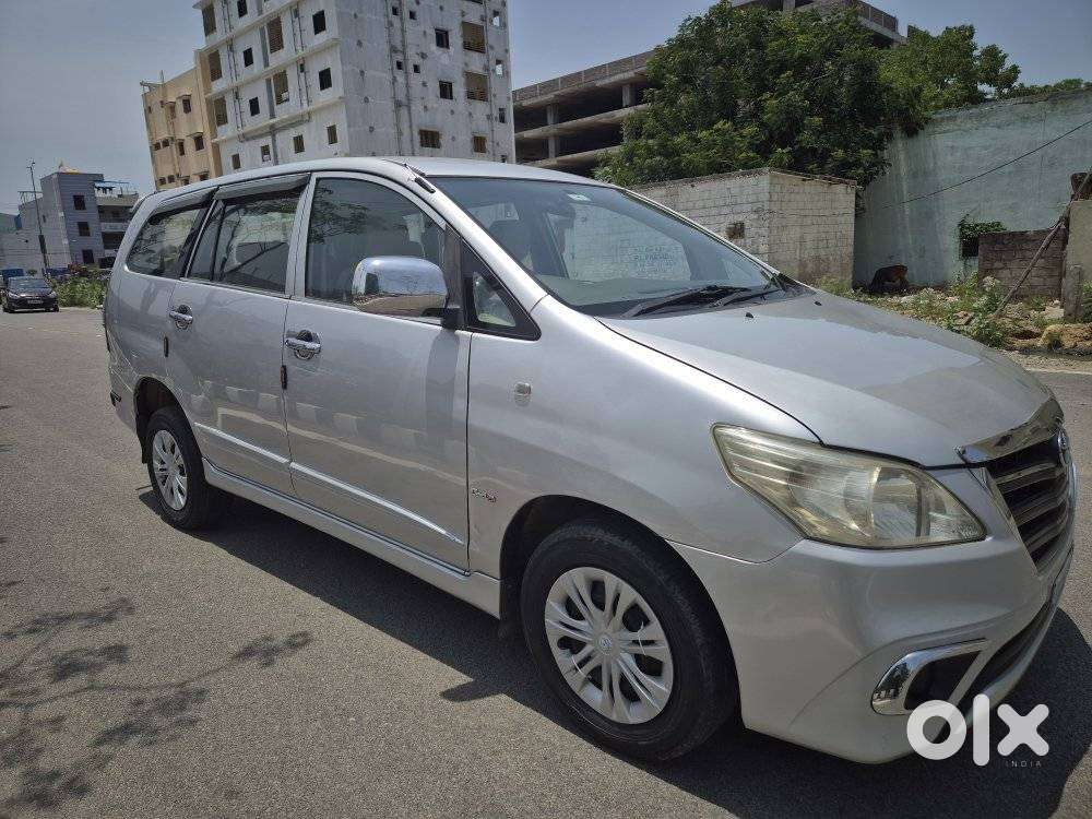 Toyota Innova 2.5 G (diesel) 8 Seater, 2014, Diesel