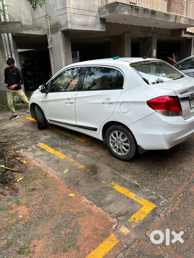 Honda Amaze Petrol 2013