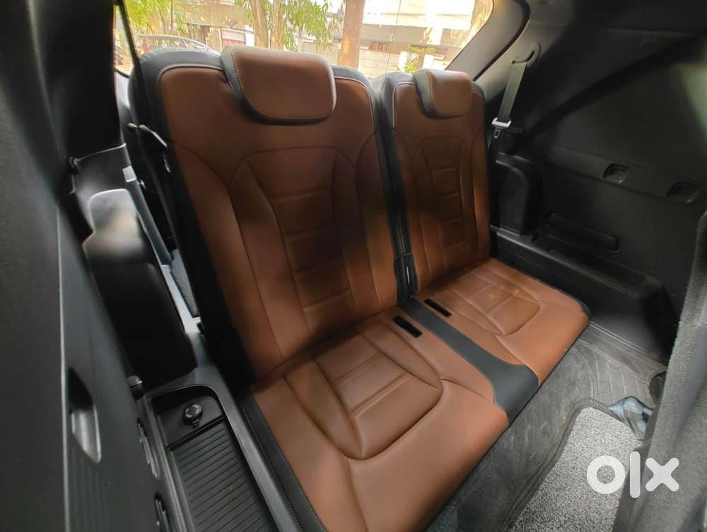 Mahindra Alturas G4 4x2 At, 2022, Diesel
