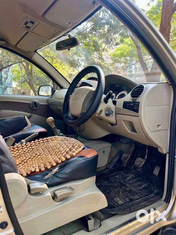 Mahindra Quanto C8, 2013, Diesel