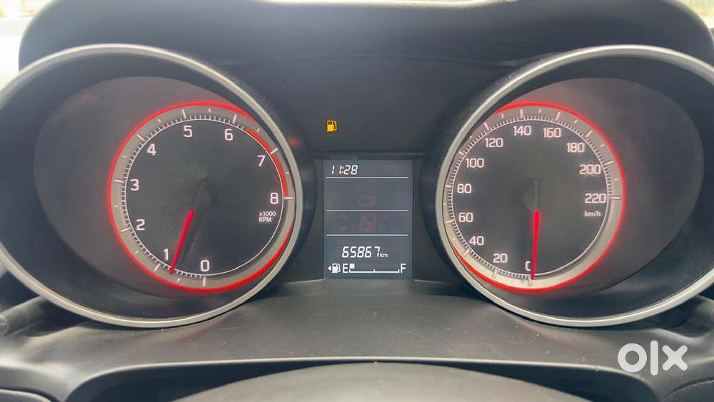 Maruti Suzuki Swift 1.2 Vxi (o), 2021, Petrol