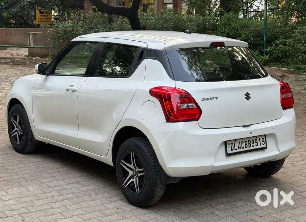 Maruti Suzuki Swift Vxi, 2022, Petrol