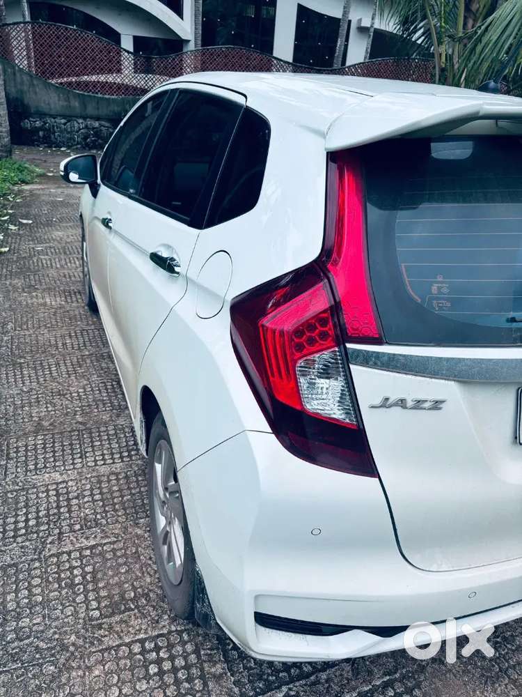 Honda Jazz 2021 Automatic Under Warranty