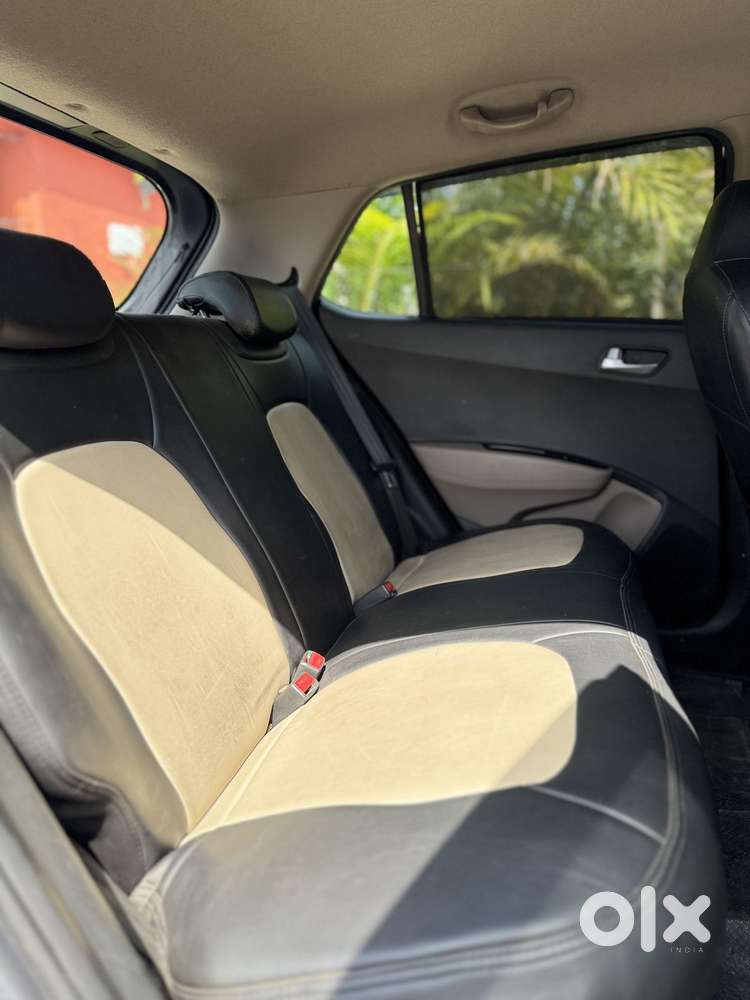 Hyundai Grand I10 Asta Option At, 2016, Petrol