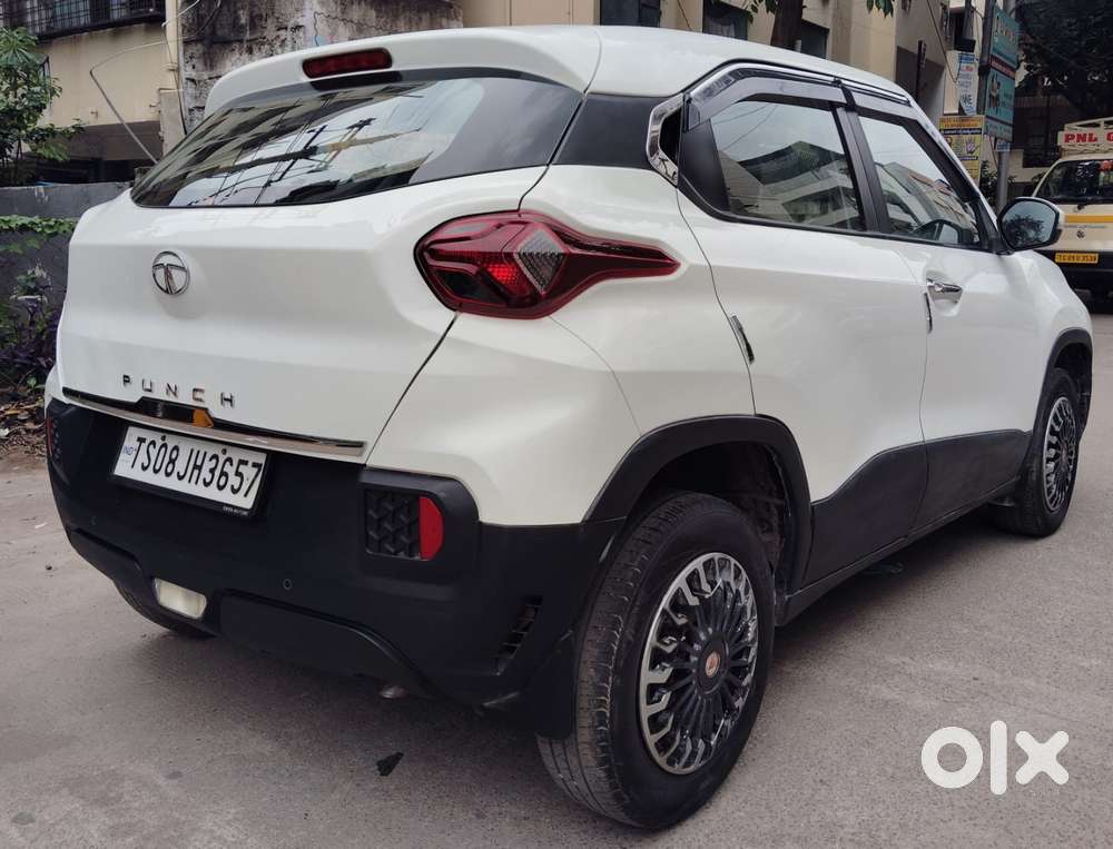 Tata Punch Adventure Amt, 2022, Petrol