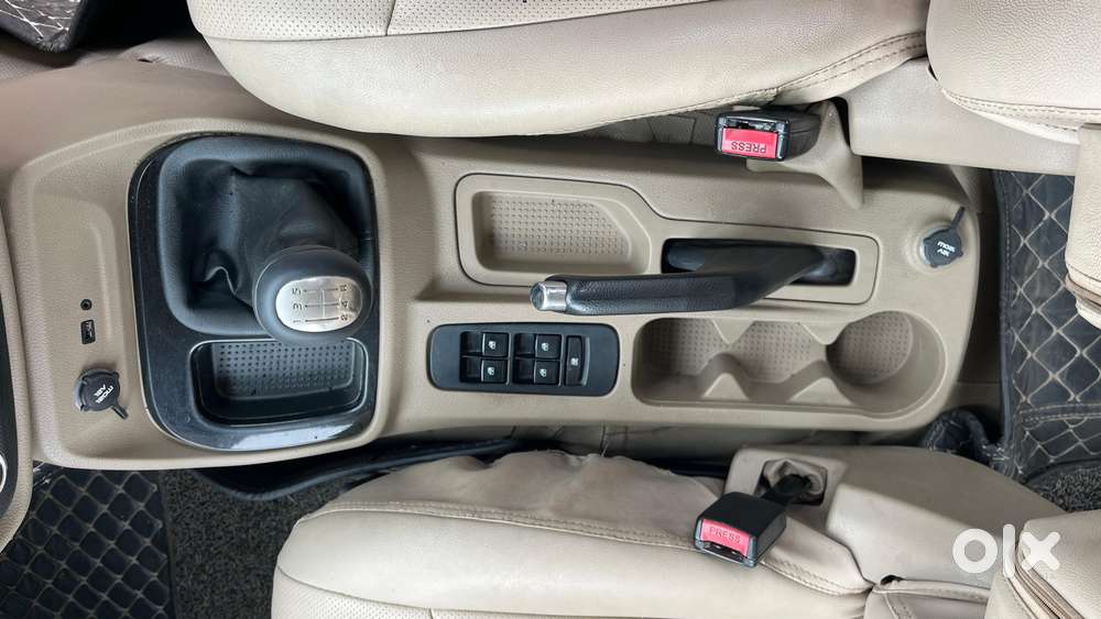 Mahindra Tuv 300 Mhawk100 T8, 2018, Diesel