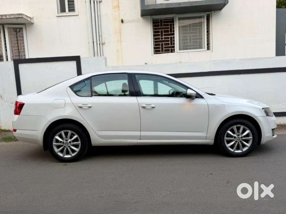 Skoda Octavia 2.0 Tdi Style Plus At, 2016, Diesel