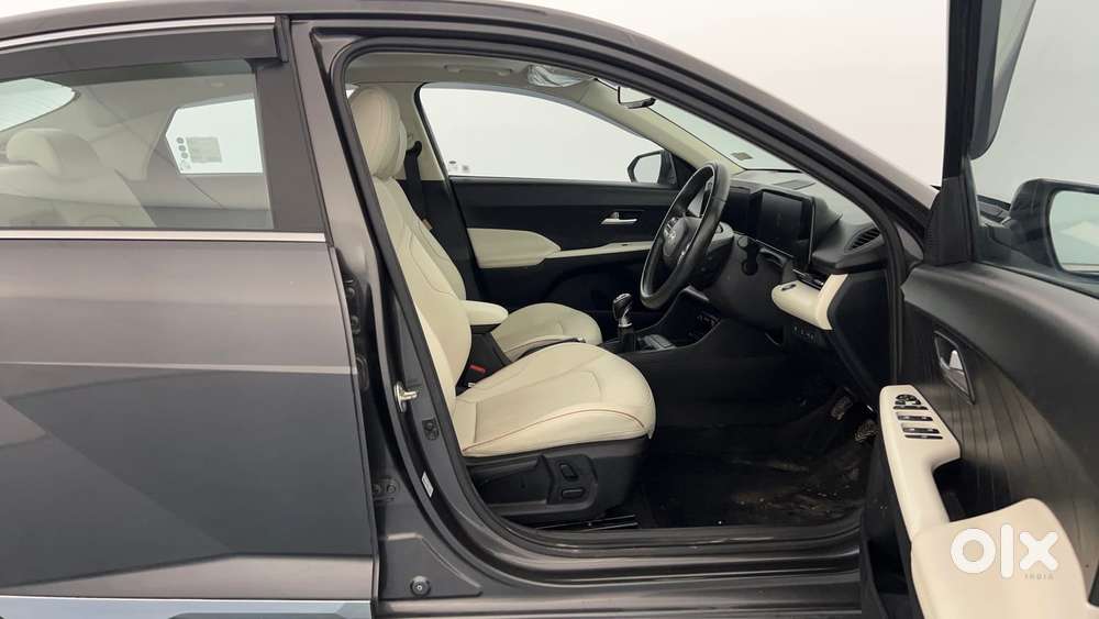 Hyundai Verna 1.5 Sx (o) Petrol Mt, 2023, Petrol