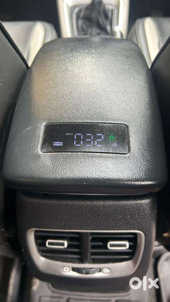 Hyundai Venue 1.5 Crdi Sx (o) Dual Tone, 2022, Diesel