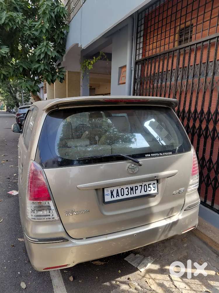 Toyota Innova 2011 Diesel Well Maintained