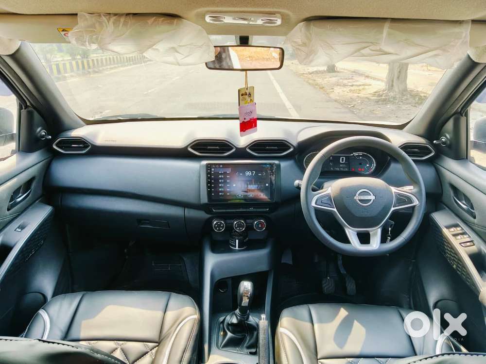 Nissan Magnite Kuro Edition Petrol Amt, 2026, Petrol