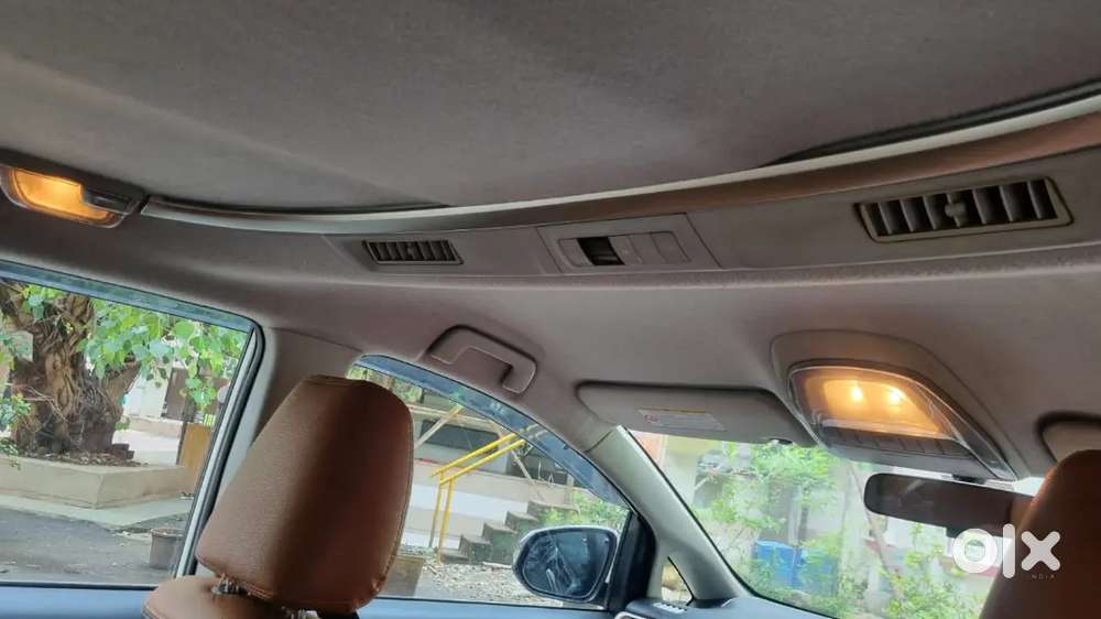 Toyota Innova Crysta 2017 Diesel 143000 Km Driven