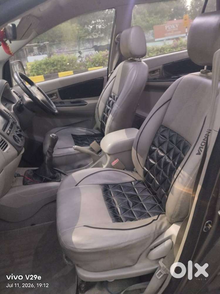 Toyota Innova 2.5 G (diesel) 8 Seater, 2010, Diesel