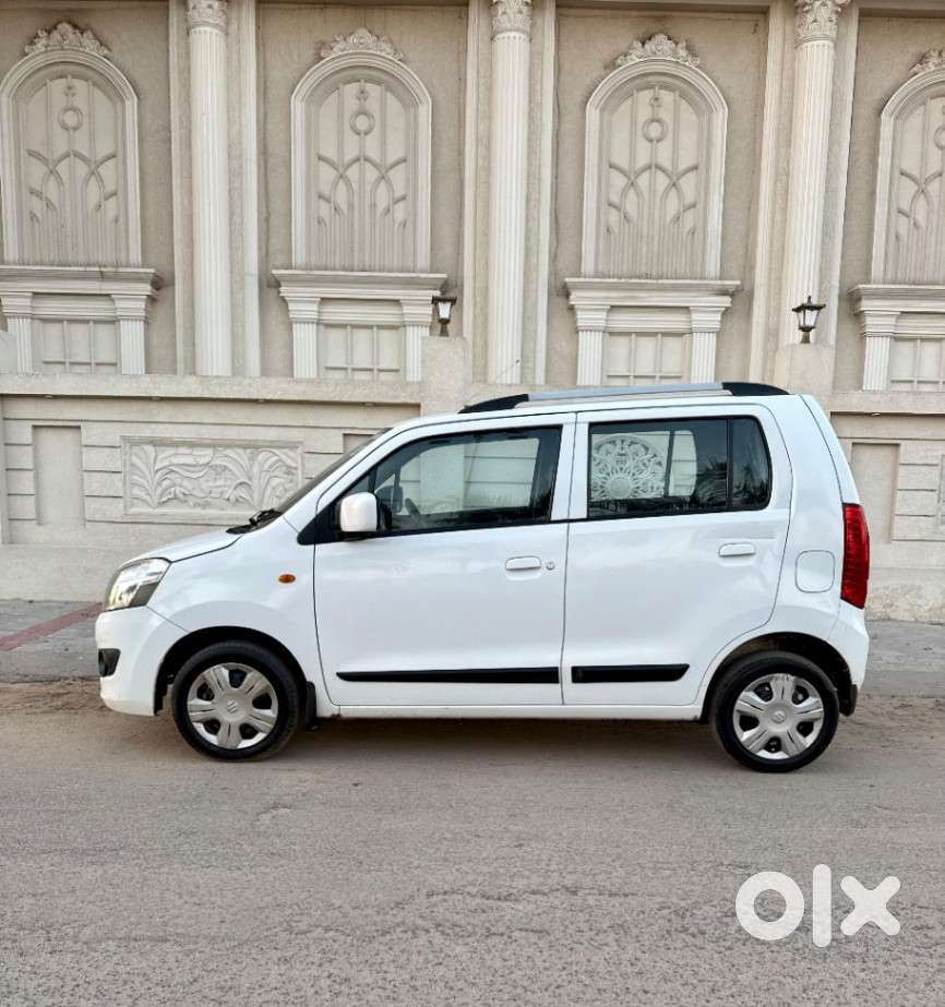 Maruti Suzuki Wagon R Vxi Amt Opt 1.2, 2016, Petrol
