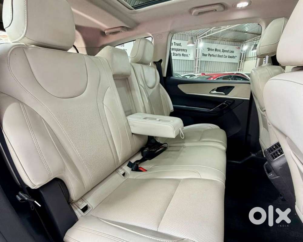Mahindra Xuv700 2.2 Ax 7 Diesel At Str Awd, 2023, Diesel