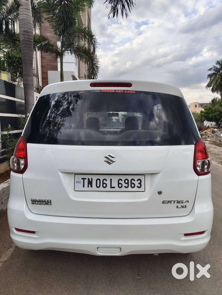 Maruti Suzuki Ertiga Lxi, 2014, Petrol