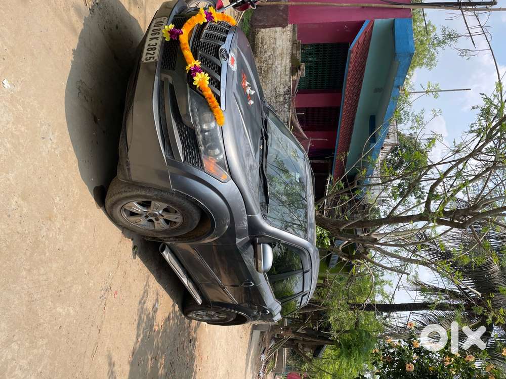 Mahindra Xuv500 2014 Diesel Well Maintained
