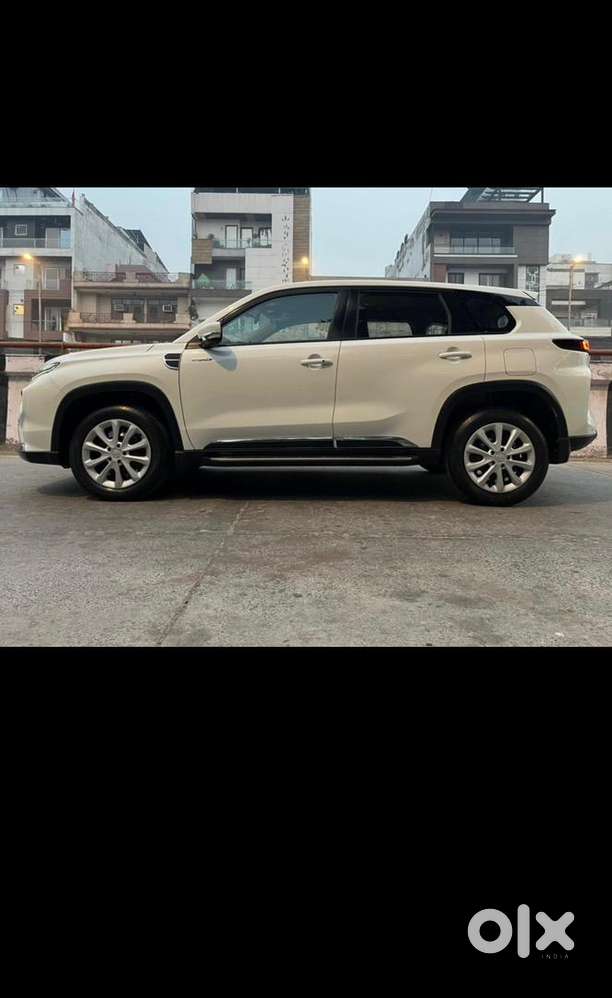 Toyota Urban Cruiser Hyryder 2024 Petrol Good Condition