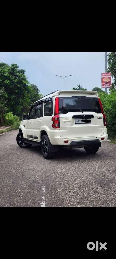 Mahindra Scorpio Classic 2.2 S 11 Mt 7 Str, 2022, Diesel