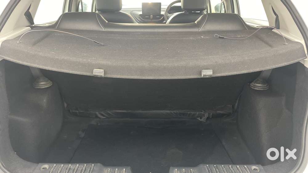 Tata Altroz 1.2 Xe, 2021, Petrol