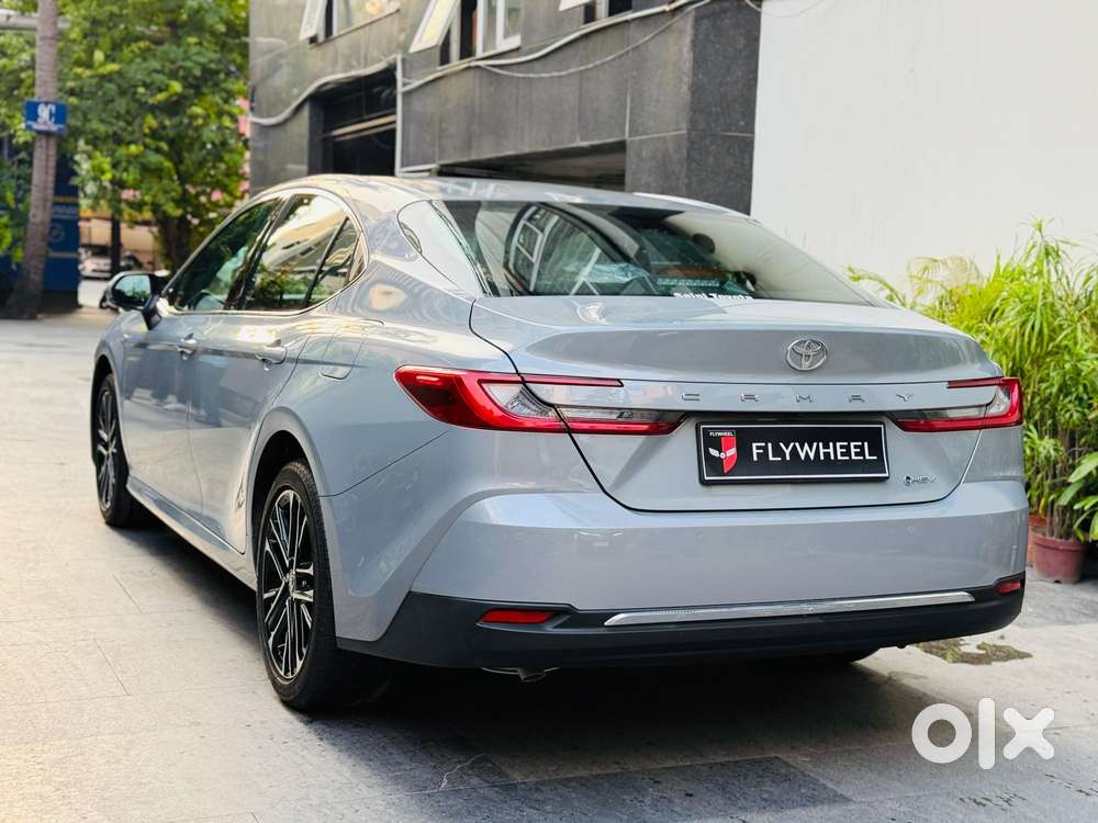 Toyota Camry Hybrid, 2025, Electric