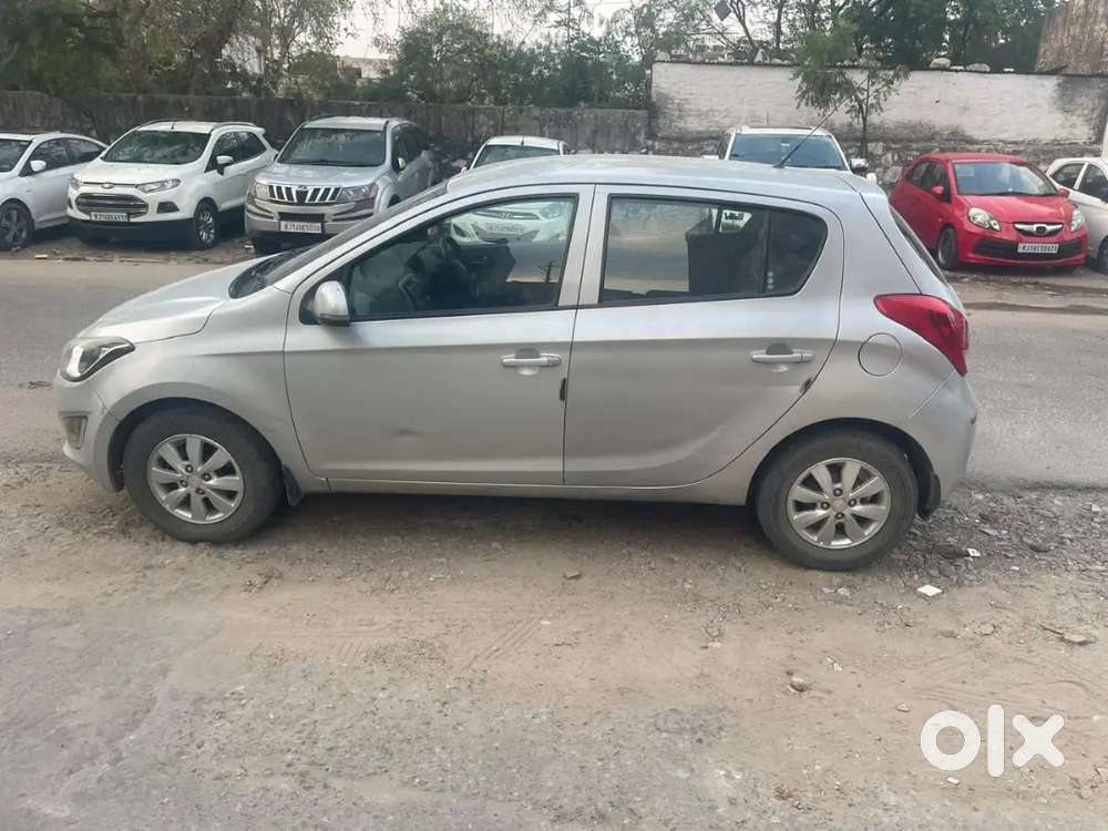 Hyundai I20 Spotz 2013 Year