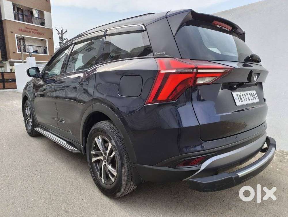 Mahindra Xuv700 2.0 Ax 7 Petrol Mt Str, 2022, Petrol