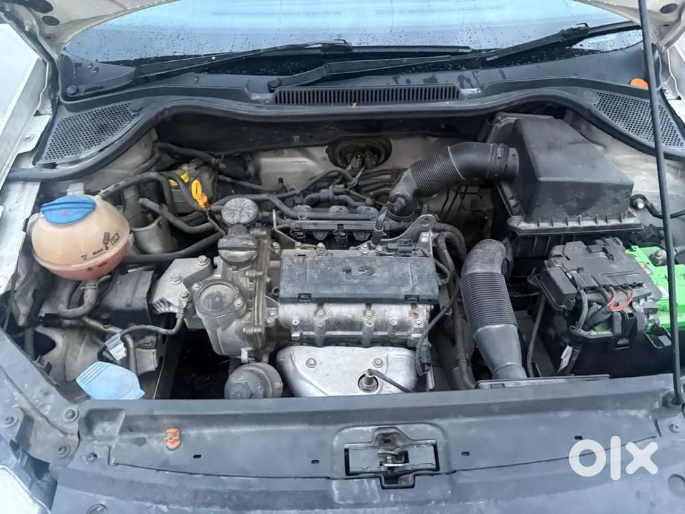 Volkswagen Polo Petrol Highline 1.2l, 2011, Petrol