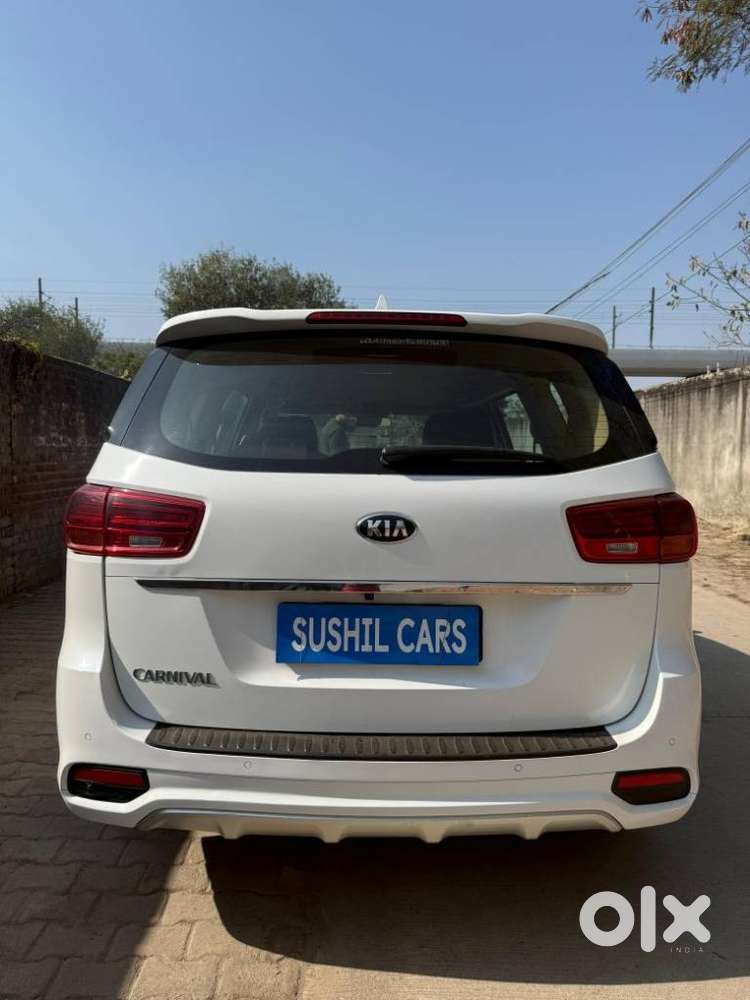 Kia Carnival Premium, 2021, Diesel