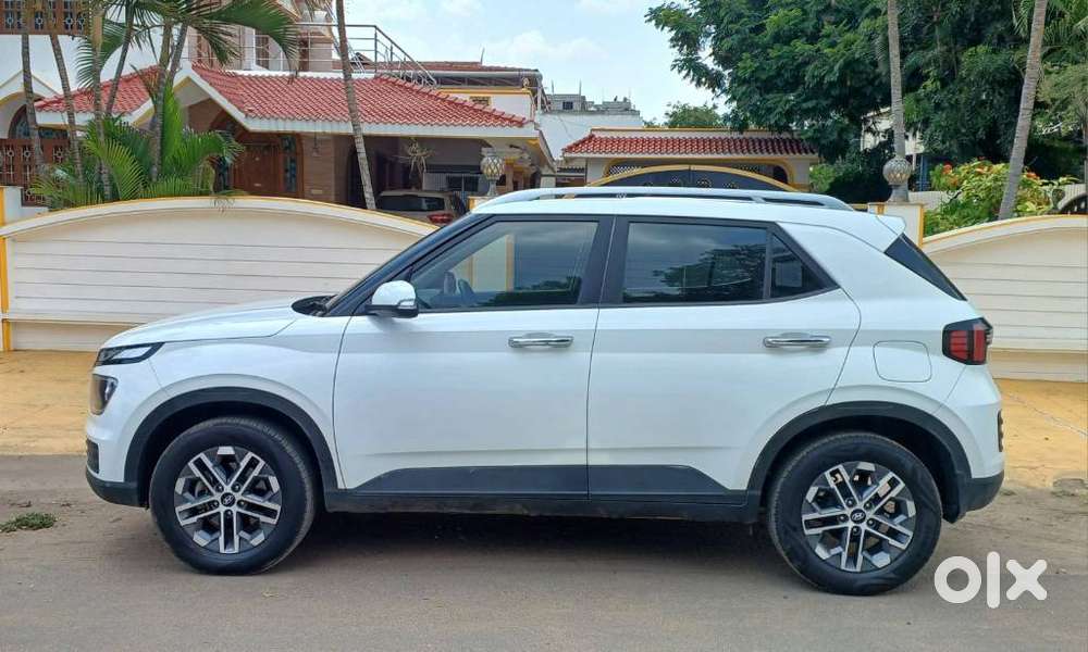 Hyundai Venue 1.0 Sx (o) Turbo Dct, 2024, Petrol