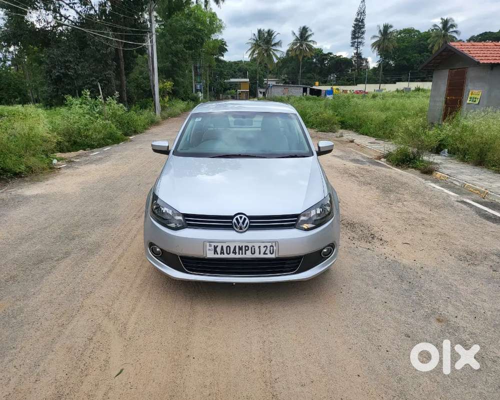 Volkswagen Vento Highline Petrol 2014