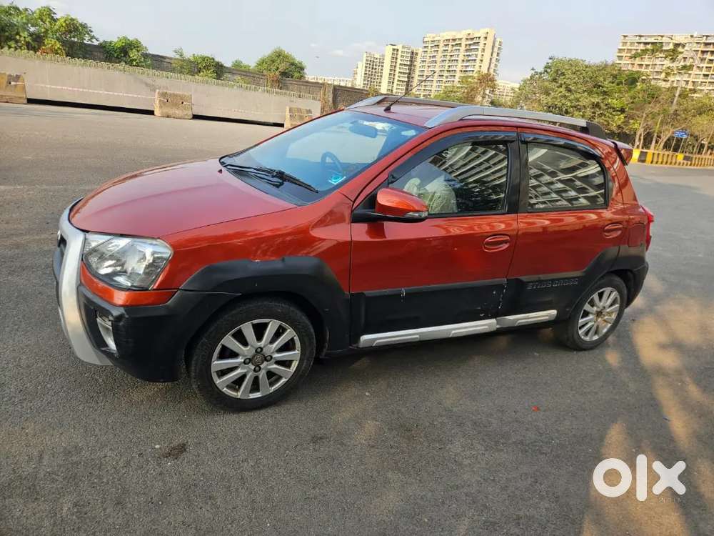 Toyota Etios Cross 2015