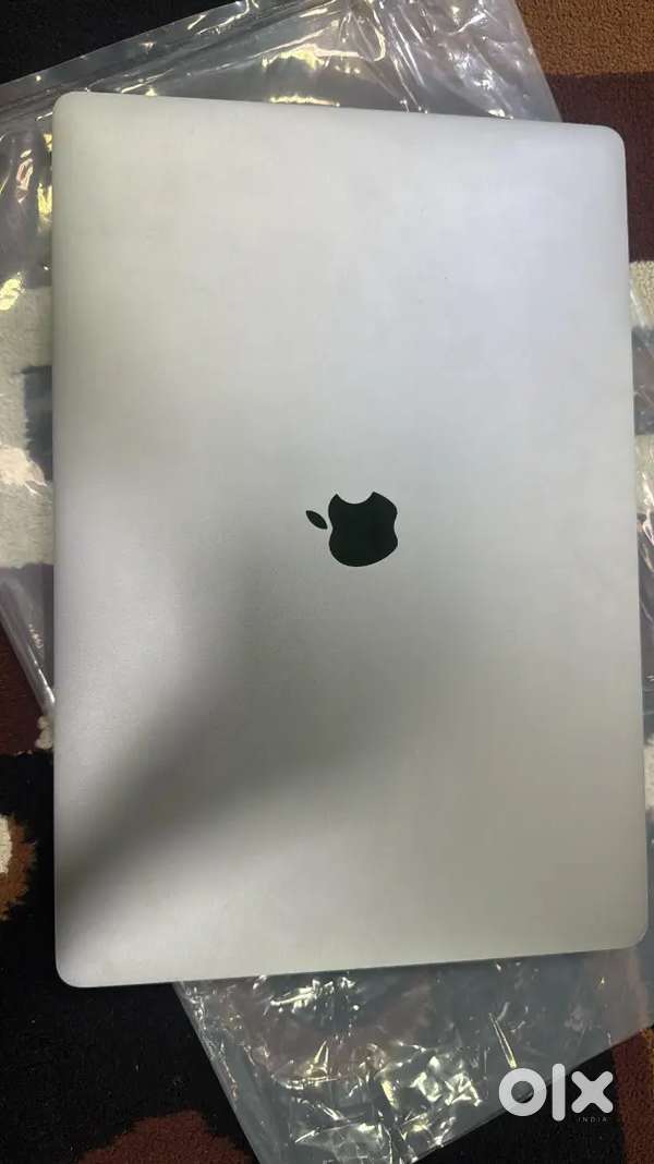 Mac Book Pro with In display Touch bar