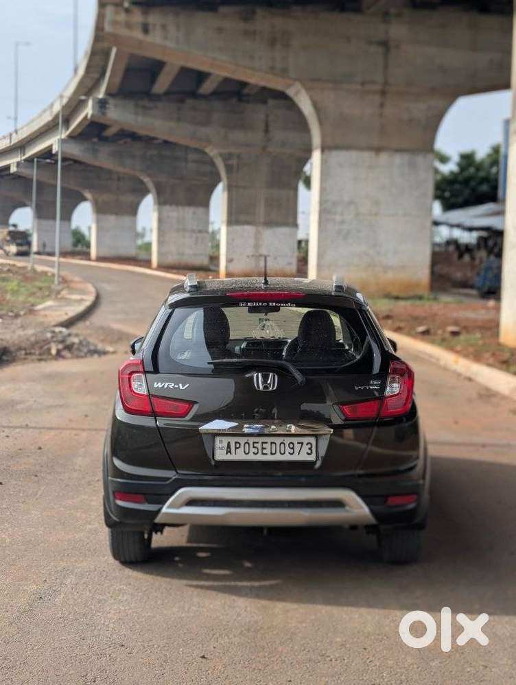 Honda Br-v I-vtec V Mt, 2017, Petrol