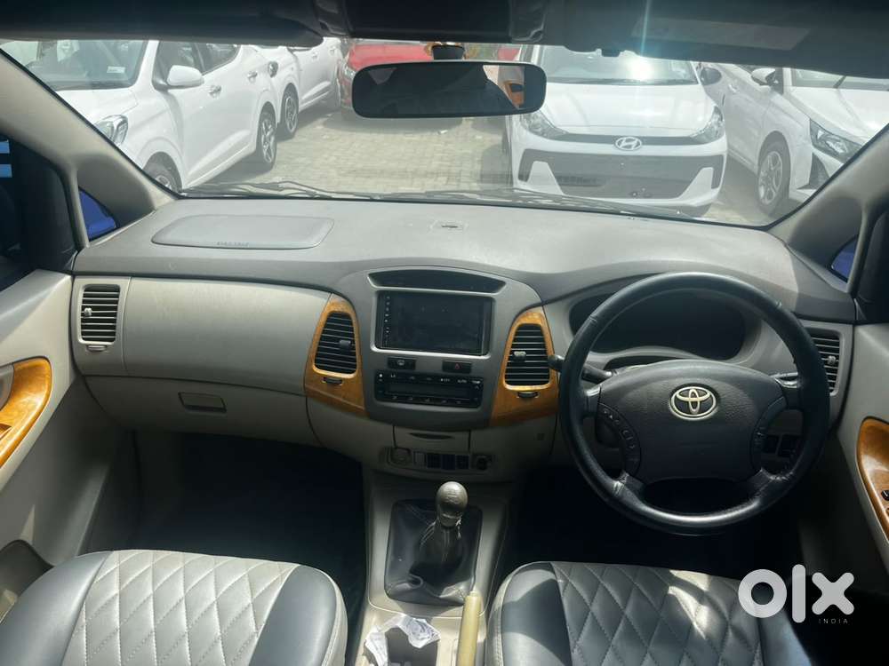 Toyota Innova 2.5 V 7 Str, 2011, Diesel