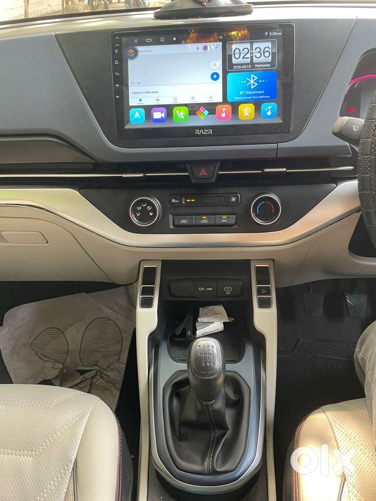 Kia Carens, 2023, Petrol