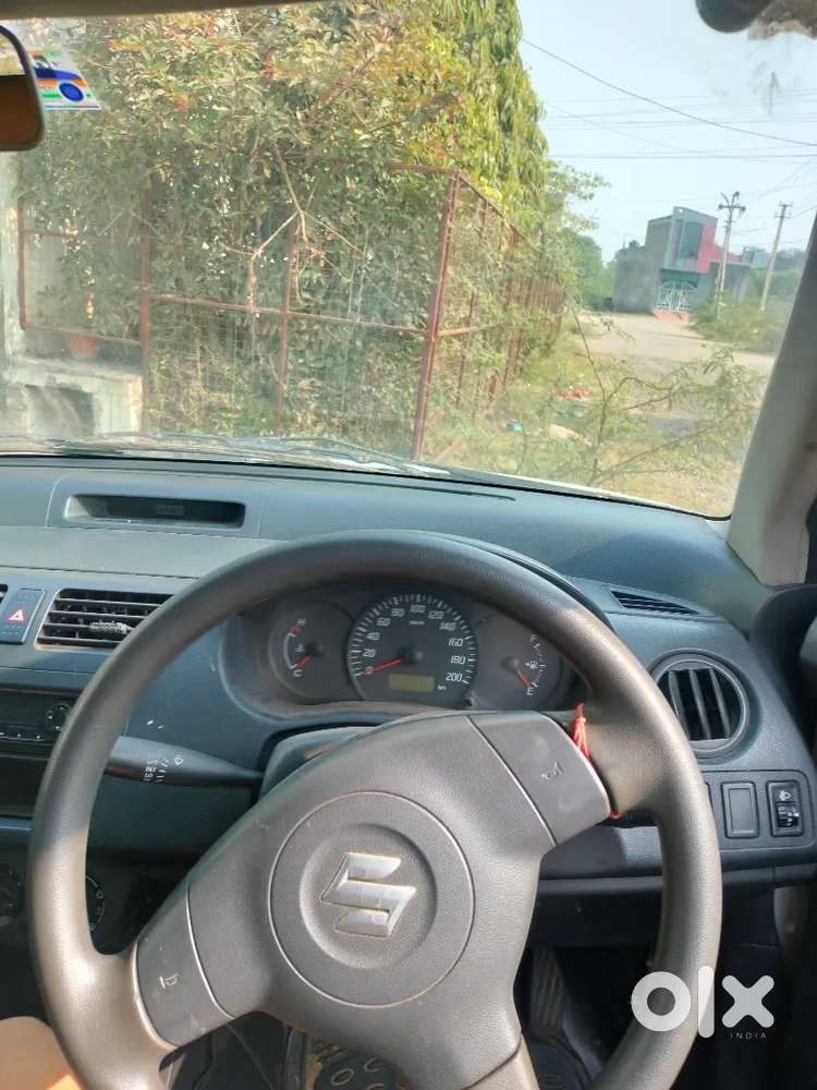 Maruti Suzuki Swift Petrol