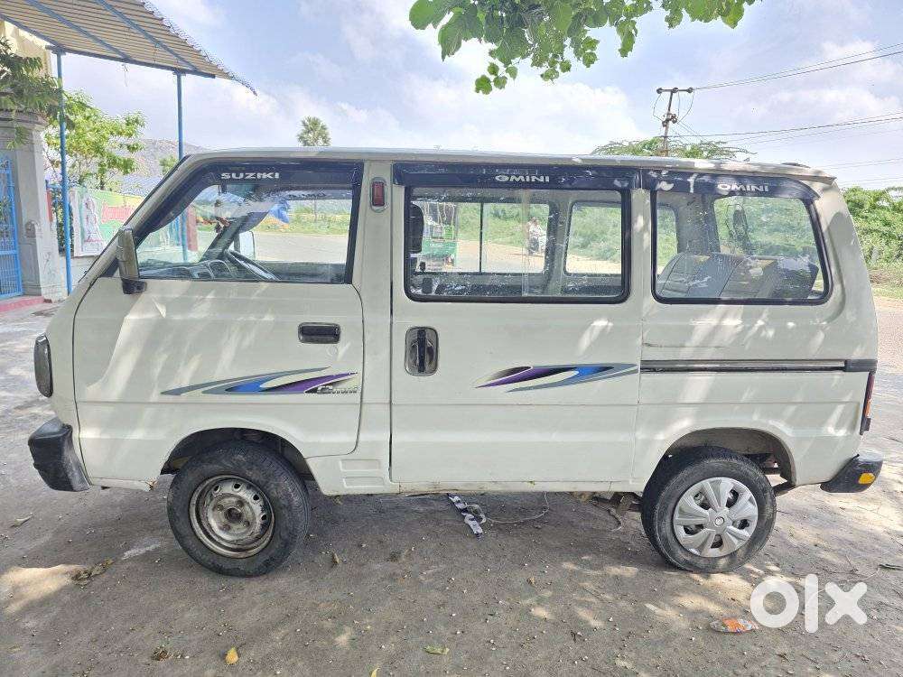 Maruti Suzuki Omni 8 Seater Bsiv, 2015, Petrol