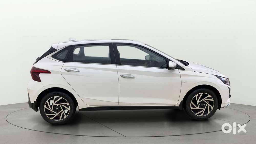 Hyundai New I20 1.2 Asta (o) Ivt, 2024, Petrol