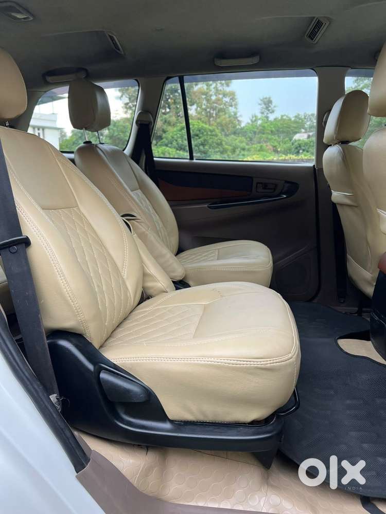 Toyota Innova 2.5 V 7 Str, 2015, Diesel