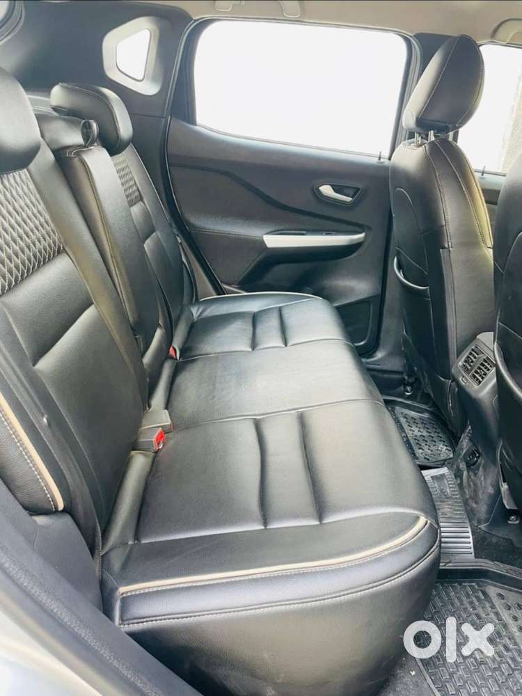 Nissan Magnite Xv Premium Dual Tone Km 52000