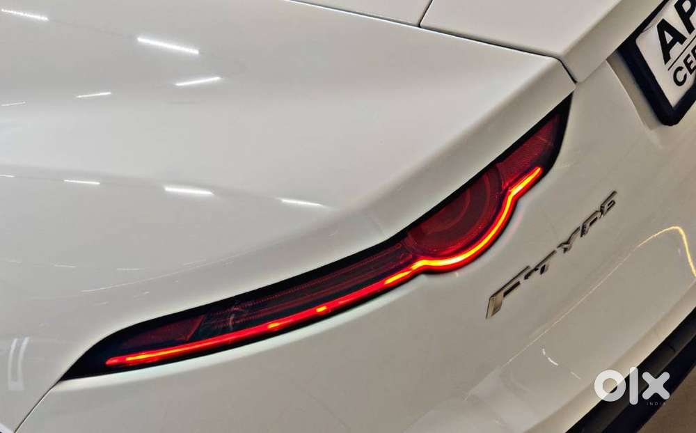 Jaguar F Type Coupe 2.0, 2019, Petrol