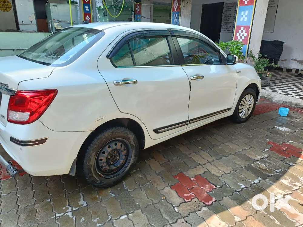 Maruti Suzuki Dzire 2018 Petrol 150000 Km Driven