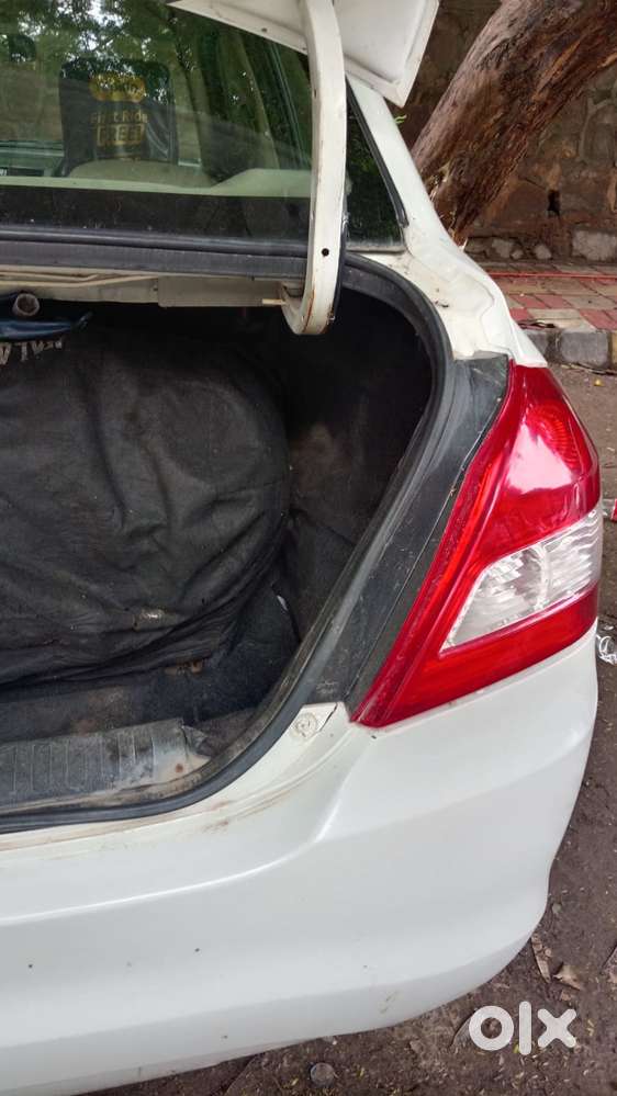 Maruti Suzuki Swift Dzire Lxi Option, 2016, Cng & Hybrids