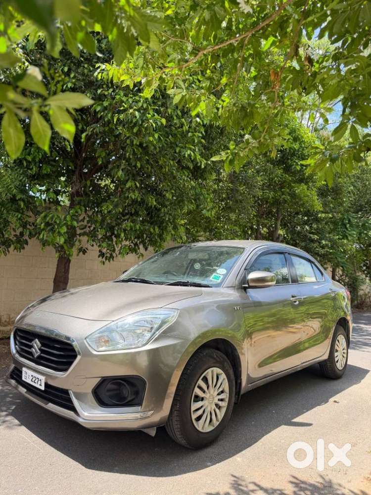 Maruti Suzuki Swift Dzire Amt Vxi, 2018, Petrol
