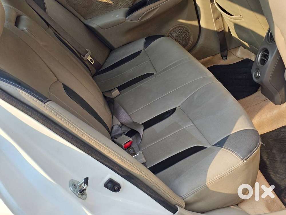 Nissan Sunny Xv Petrol