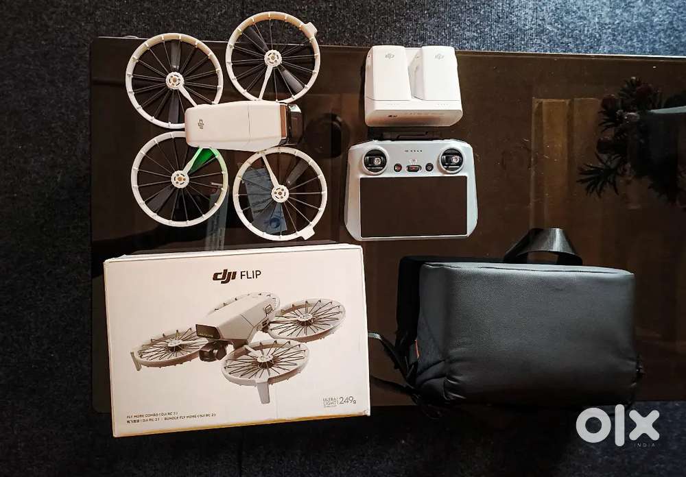 DJI Flip Fly More Combo with RC 2 | Almost New | Full Kit