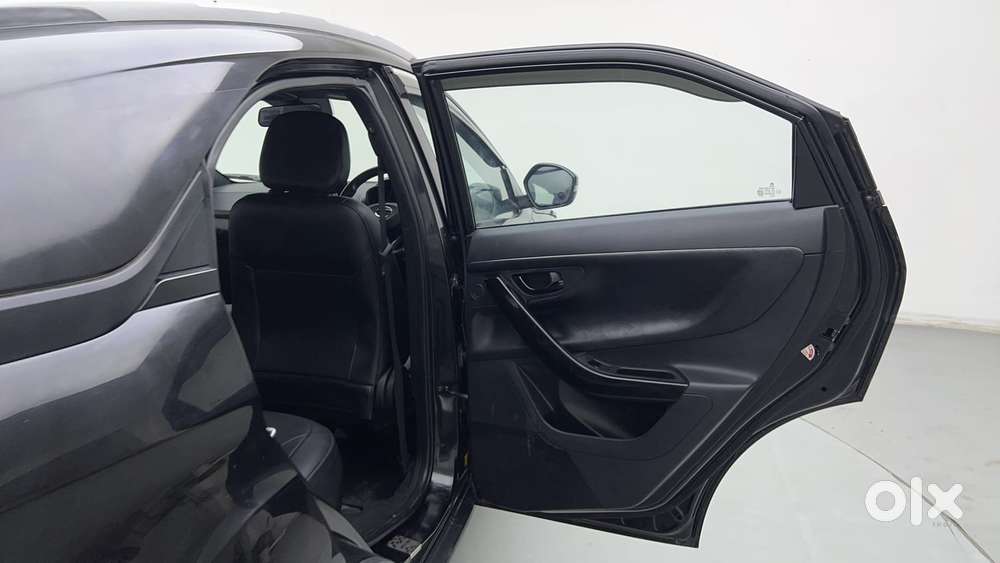 Tata Nexon 1.2 Revotron Xza Plus (o) Dark Edition, 2021, Petrol